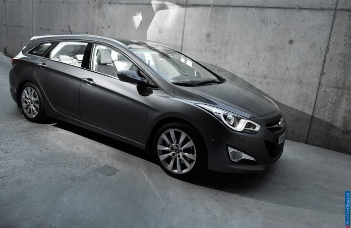 2012 Hyundai i40 - фотография 18 из 42