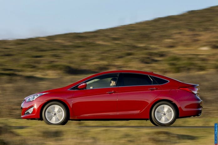 2012 Hyundai i40 - фотография 30 из 42 2012 Hyundai i40 - фотография 30 из 42