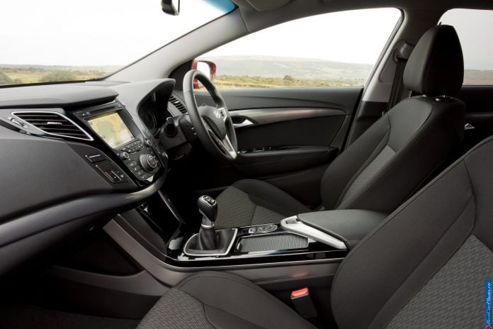 2012 Hyundai i40 - фотография 33 из 42 2012 Hyundai i40 - фотография 33 из 42
