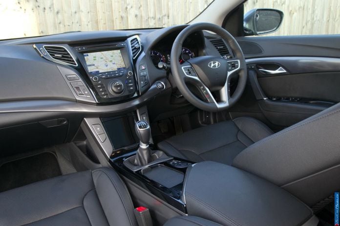 2012 Hyundai i40 - фотография 36 из 42 2012 Hyundai i40 - фотография 36 из 42