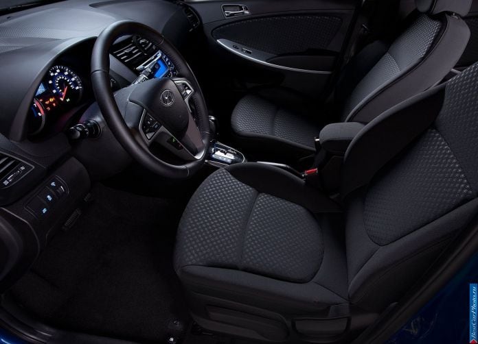 2012 Hyundai Solaris / Accent - фотография 32 из 46