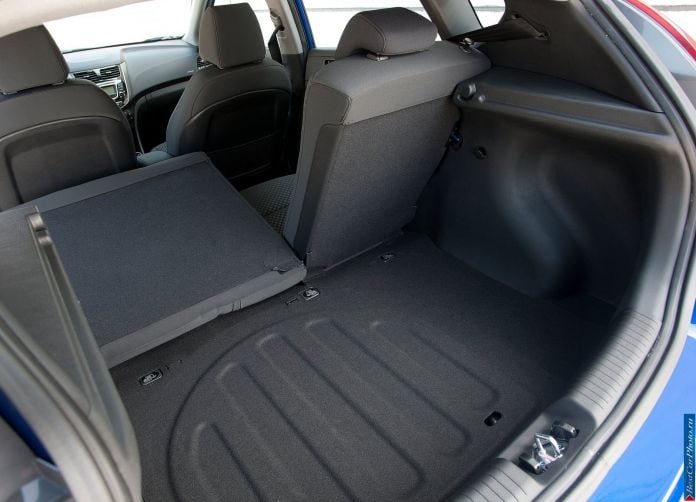 2012 Hyundai Solaris / Accent - фотография 41 из 46
