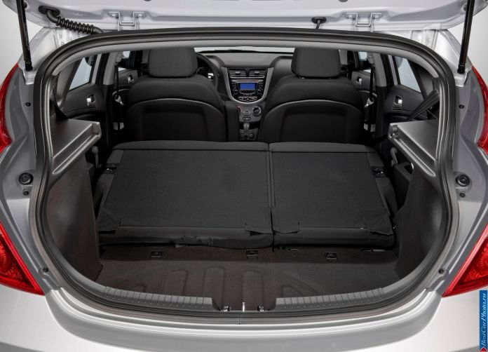 2012 Hyundai Solaris / Accent - фотография 43 из 46