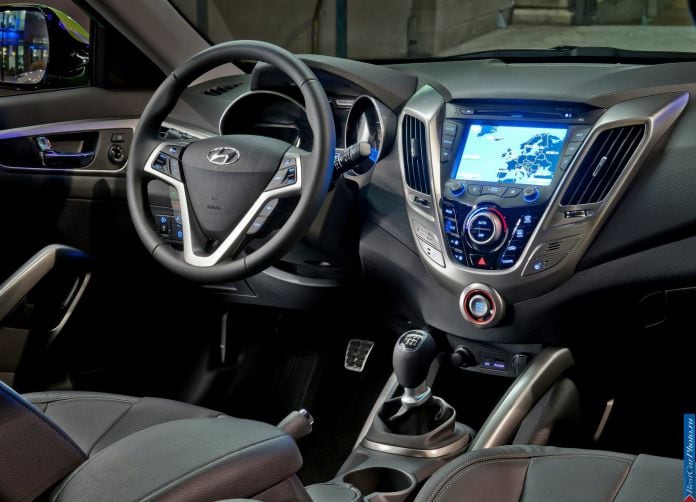 2012 Hyundai Veloster - фотография 6 из 209