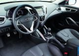 hyundai_2012-veloster_1600x1200_144.jpg