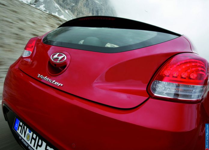 2012 Hyundai Veloster - фотография 182 из 209 2012 Hyundai Veloster - фотография 182 из 209