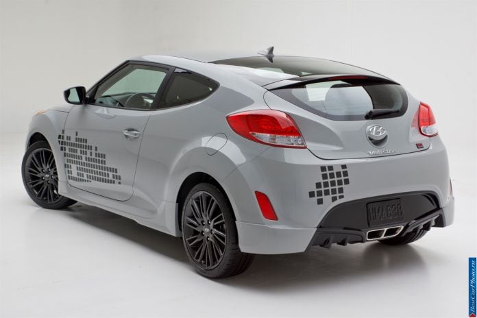 2012 Hyundai Veloster ReMix Edition - фотография 11 из 18