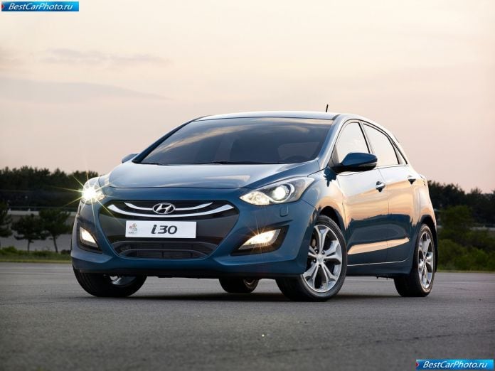 2013 Hyundai I30 - фотография 2 из 40