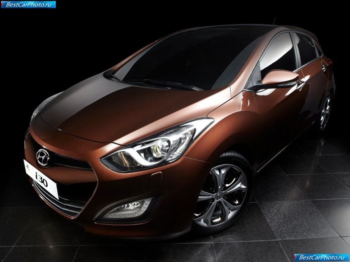 2013 Hyundai I30 - фотография 15 из 40 2013 Hyundai I30 - фотография 15 из 40
