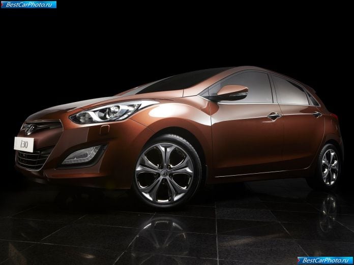 2013 Hyundai I30 - фотография 18 из 40 2013 Hyundai I30 - фотография 18 из 40
