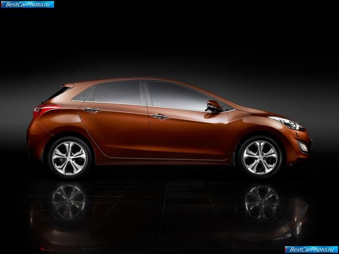 2013 Hyundai I30 - фотография 21 из 40 2013 Hyundai I30 - фотография 21 из 40