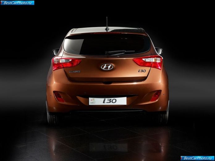 2013 Hyundai I30 - фотография 25 из 40 2013 Hyundai I30 - фотография 25 из 40