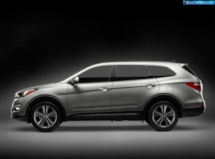 2013 Hyundai Santa Fe - фотография 3 из 64 2013 Hyundai Santa Fe - фотография 3 из 64