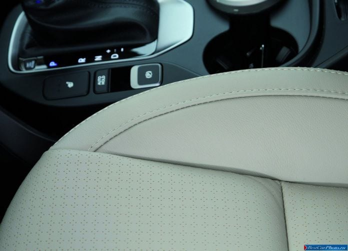 2013 Hyundai Santa Fe Eu-version - фотография 60 из 92 2013 Hyundai Santa Fe Eu-version - фотография 60 из 92