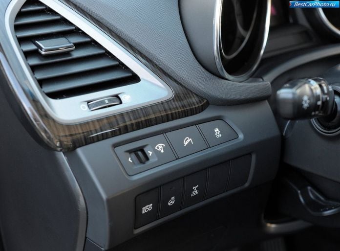 2013 Hyundai Santa Fe Sport - фотография 23 из 30 2013 Hyundai Santa Fe Sport - фотография 23 из 30