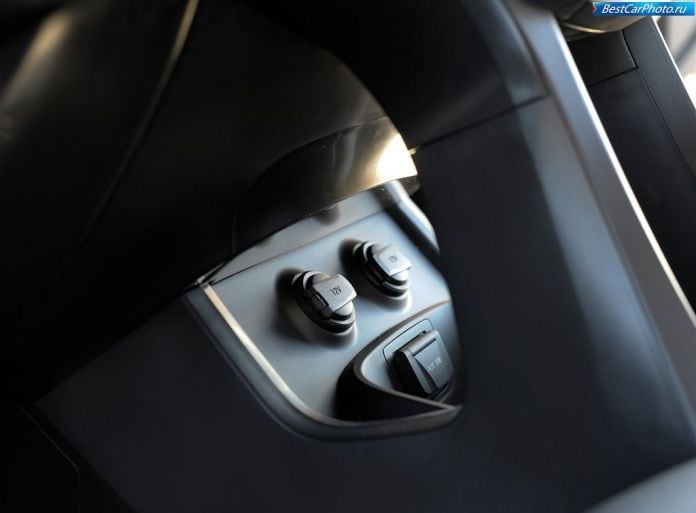 2013 Hyundai Santa Fe Sport - фотография 24 из 30 2013 Hyundai Santa Fe Sport - фотография 24 из 30