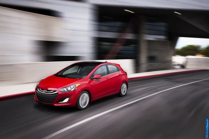 2013 Hyundai Elantra GT - фотография 6 из 29 2013 Hyundai Elantra GT - фотография 6 из 29