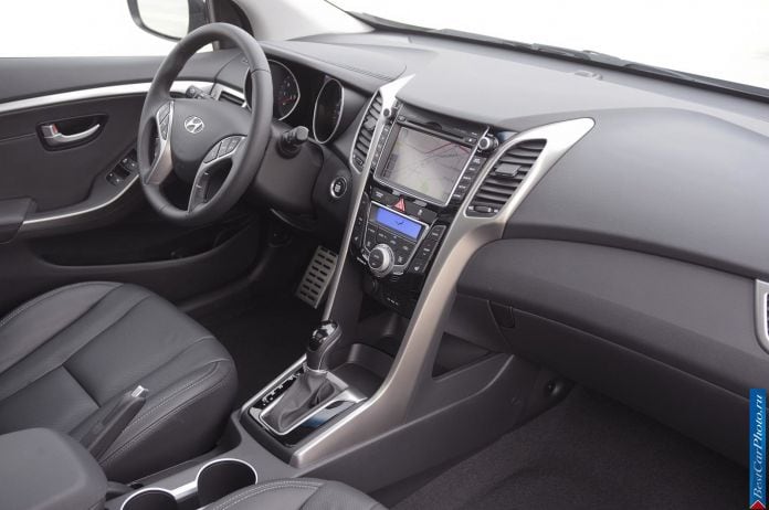 2013 Hyundai Elantra GT - фотография 12 из 29 2013 Hyundai Elantra GT - фотография 12 из 29