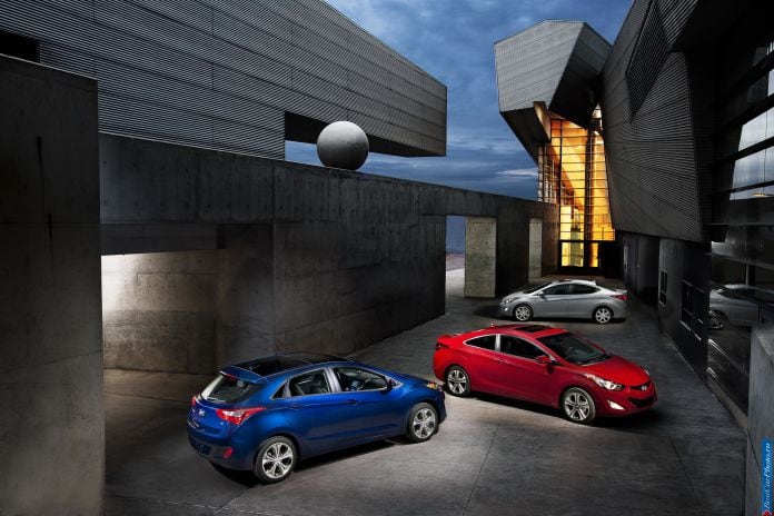 2013 Hyundai Elantra GT - фотография 14 из 29 2013 Hyundai Elantra GT - фотография 14 из 29