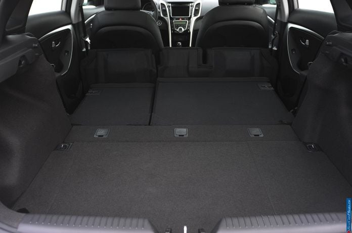 2013 Hyundai Elantra GT - фотография 21 из 29 2013 Hyundai Elantra GT - фотография 21 из 29