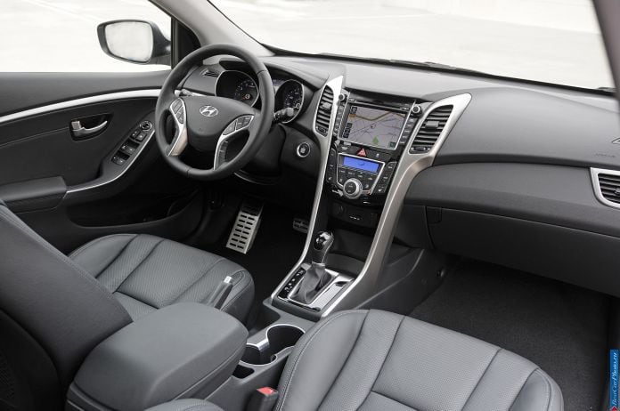 2013 Hyundai Elantra GT - фотография 26 из 29 2013 Hyundai Elantra GT - фотография 26 из 29