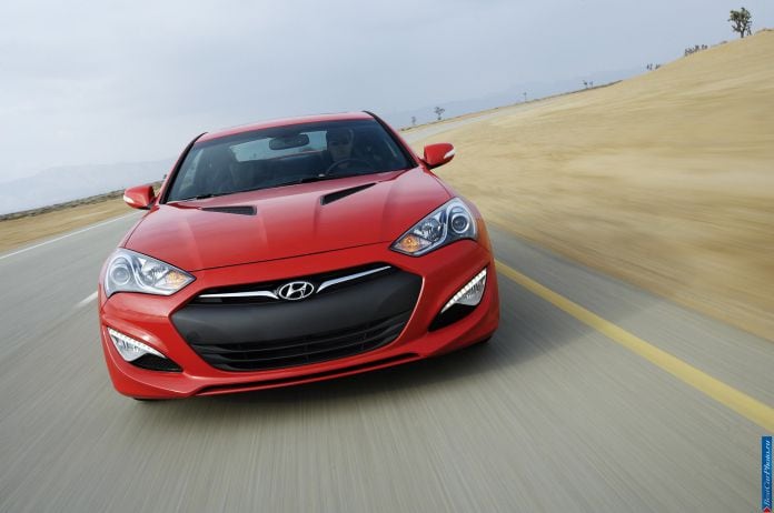 2013 Hyundai Genesis Coupe - фотография 18 из 50 2013 Hyundai Genesis Coupe - фотография 18 из 50