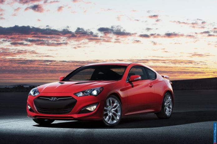2013 Hyundai Genesis Coupe - фотография 25 из 50 2013 Hyundai Genesis Coupe - фотография 25 из 50
