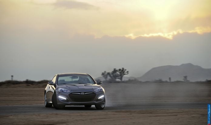 2013 Hyundai Genesis Coupe - фотография 30 из 50 2013 Hyundai Genesis Coupe - фотография 30 из 50