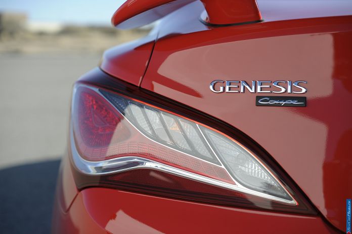 2013 Hyundai Genesis Coupe - фотография 40 из 50