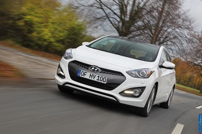 2013 Hyundai i30 3doors - фотография 2 из 88 2013 Hyundai i30 3doors - фотография 2 из 88