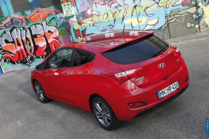 2013 Hyundai i30 3doors - фотография 11 из 88 2013 Hyundai i30 3doors - фотография 11 из 88