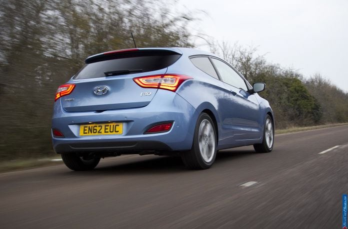 2013 Hyundai i30 3doors - фотография 20 из 88 2013 Hyundai i30 3doors - фотография 20 из 88