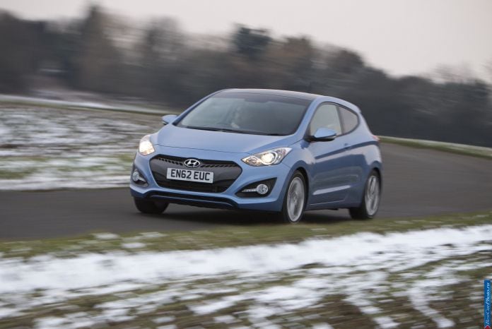 2013 Hyundai i30 3doors - фотография 23 из 88 2013 Hyundai i30 3doors - фотография 23 из 88