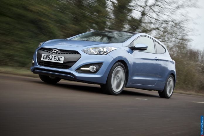 2013 Hyundai i30 3doors - фотография 29 из 88 2013 Hyundai i30 3doors - фотография 29 из 88