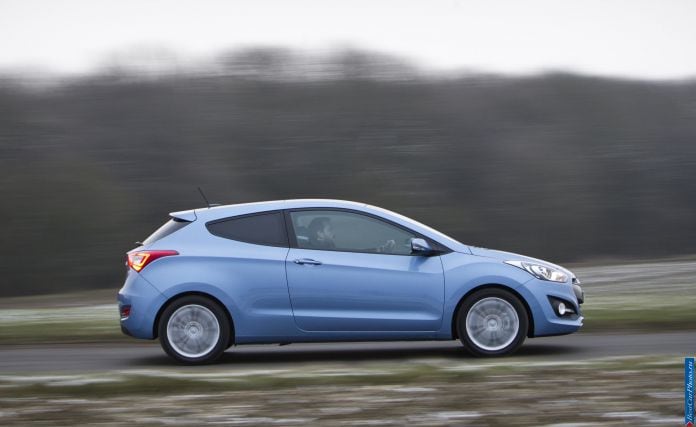 2013 Hyundai i30 3doors - фотография 32 из 88 2013 Hyundai i30 3doors - фотография 32 из 88