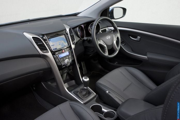 2013 Hyundai i30 3doors - фотография 60 из 88 2013 Hyundai i30 3doors - фотография 60 из 88