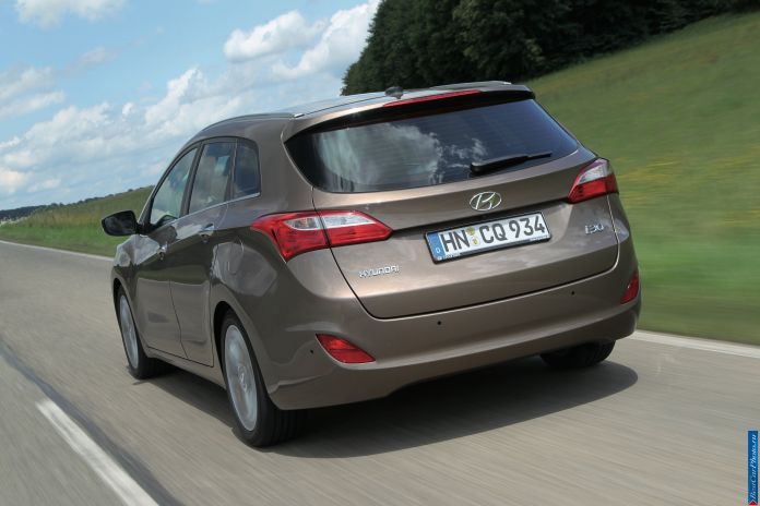 2013 Hyundai i30 wagon - фотография 27 из 141 2013 Hyundai i30 wagon - фотография 27 из 141
