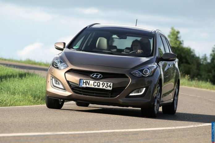 2013 Hyundai i30 wagon - фотография 34 из 141 2013 Hyundai i30 wagon - фотография 34 из 141