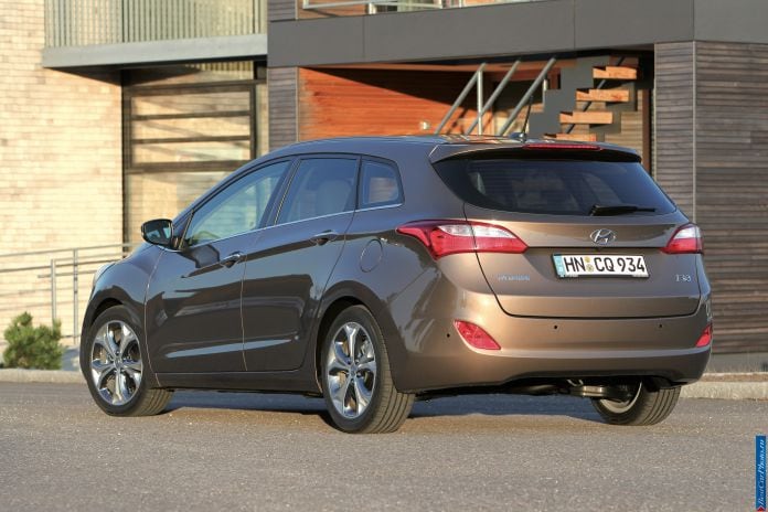 2013 Hyundai i30 wagon - фотография 52 из 141 2013 Hyundai i30 wagon - фотография 52 из 141