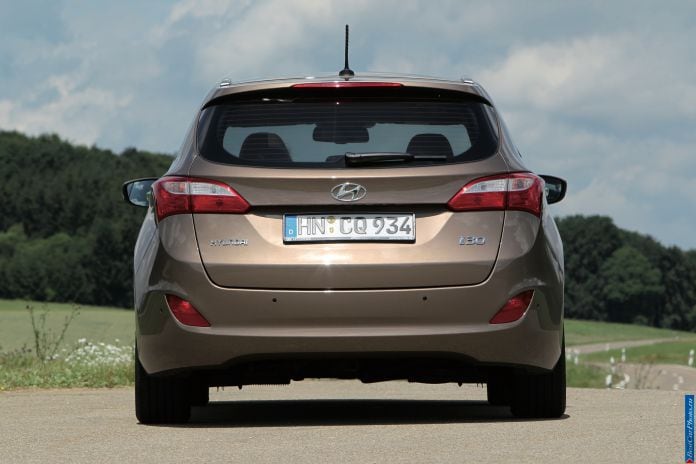 2013 Hyundai i30 wagon - фотография 58 из 141 2013 Hyundai i30 wagon - фотография 58 из 141