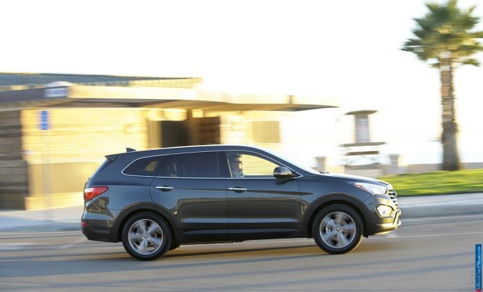 2013 Hyundai Santa Fe - фотография 12 из 64 2013 Hyundai Santa Fe - фотография 12 из 64