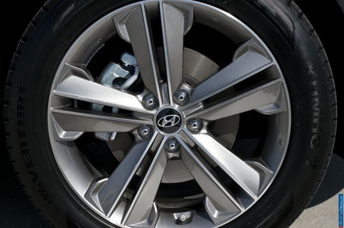 2013 Hyundai Santa Fe - фотография 34 из 64 2013 Hyundai Santa Fe - фотография 34 из 64