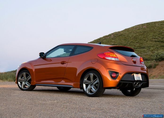 2013 Hyundai Veloster Turbo - фотография 18 из 59