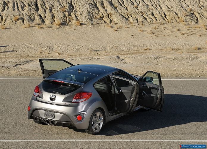 2013 Hyundai Veloster Turbo - фотография 27 из 59 2013 Hyundai Veloster Turbo - фотография 27 из 59