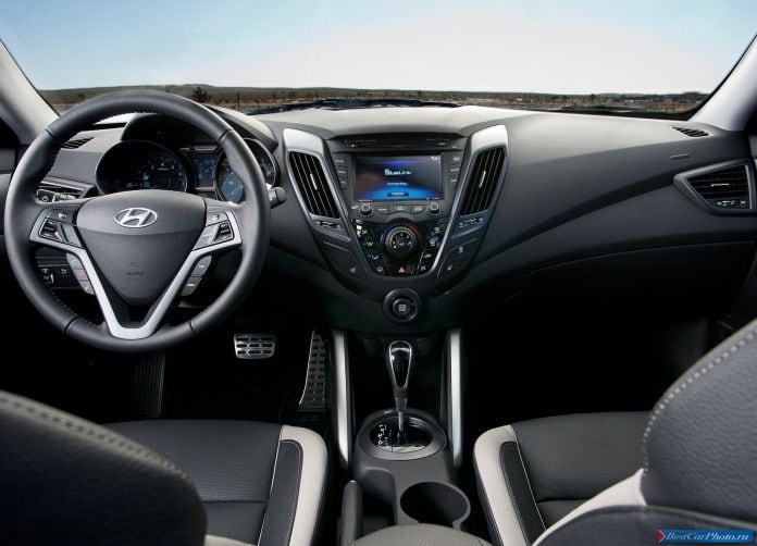 2013 Hyundai Veloster Turbo - фотография 37 из 59 2013 Hyundai Veloster Turbo - фотография 37 из 59