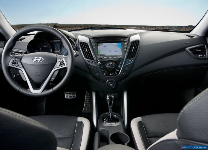 2013 Hyundai Veloster Turbo - фотография 38 из 59 2013 Hyundai Veloster Turbo - фотография 38 из 59