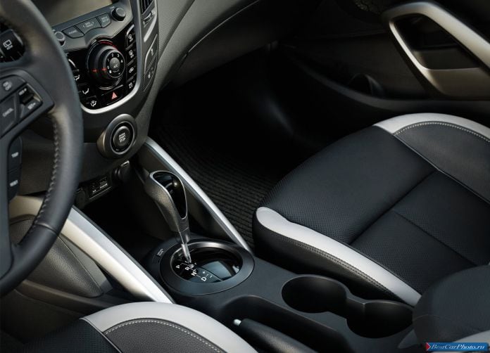2013 Hyundai Veloster Turbo - фотография 46 из 59 2013 Hyundai Veloster Turbo - фотография 46 из 59
