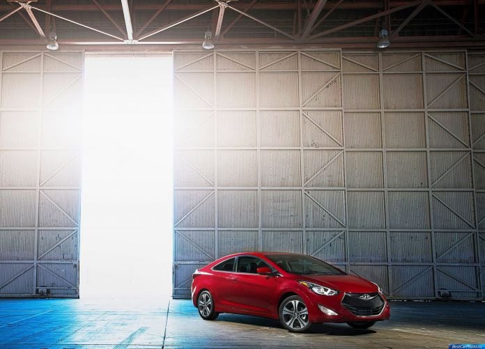 2014 Hyundai Elantra Coupe - фотография 2 из 25 2014 Hyundai Elantra Coupe - фотография 2 из 25