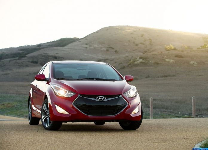 2014 Hyundai Elantra Coupe - фотография 4 из 25