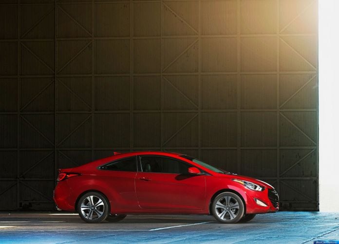 2014 Hyundai Elantra Coupe - фотография 7 из 25 2014 Hyundai Elantra Coupe - фотография 7 из 25
